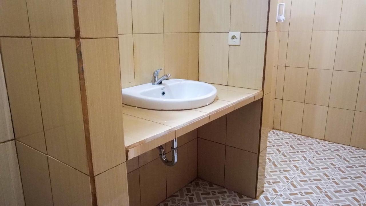 Bale Kembang Kuning Apartment Tetebatu Exterior photo